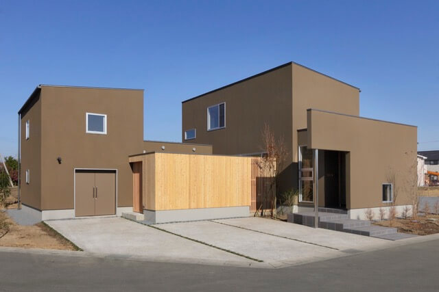 中庭のお家外観