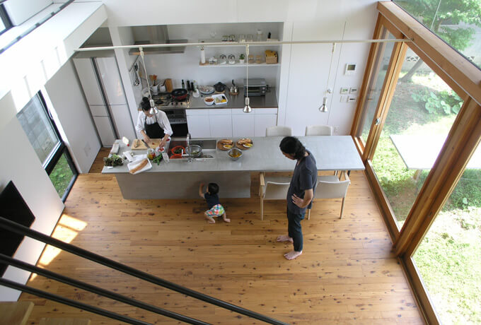 テーブルキッチンめじろ台の家