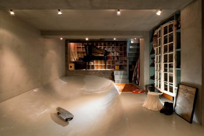 スケートボードのバンク