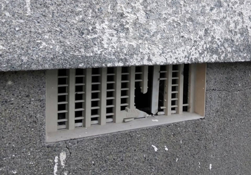 床下の換気口