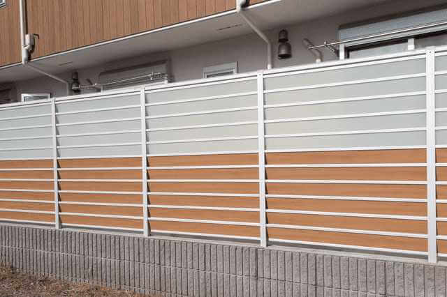 ブロック塀とフェンス