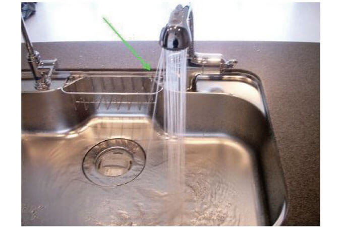 水圧が不均一な水道