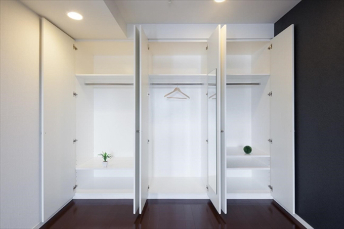 リビングクローゼット