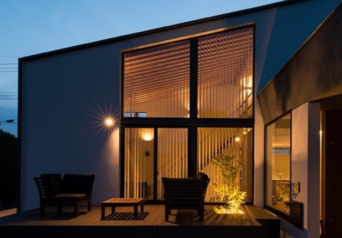 ウッドデッキのある家