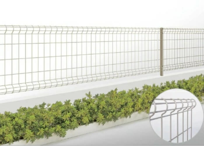 メッシュフェンス