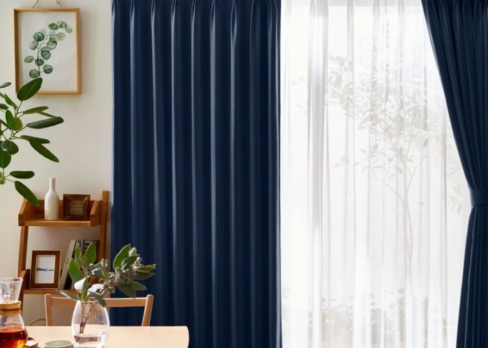 ドレープカーテン