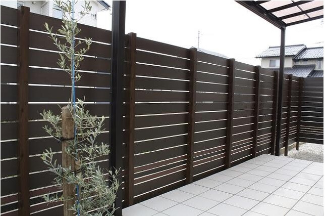 樹脂製フェンス