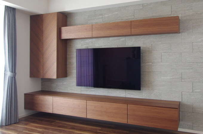 フロートタイプの壁面収納