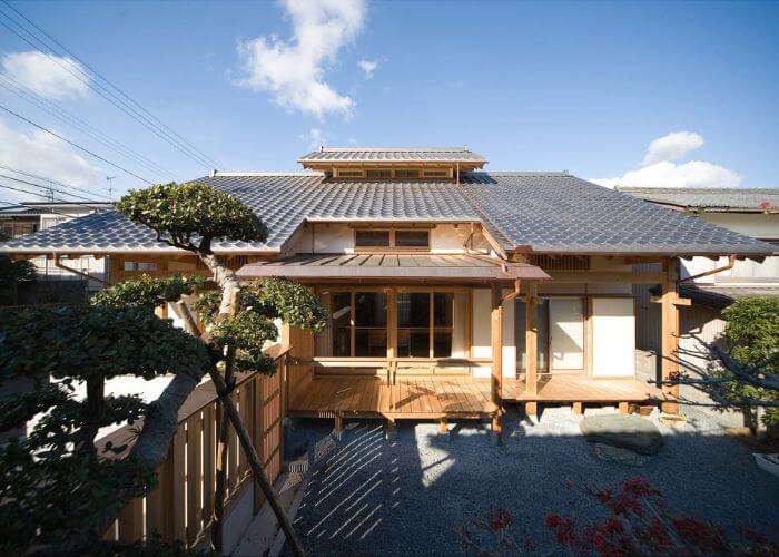 越屋根(こしやね)